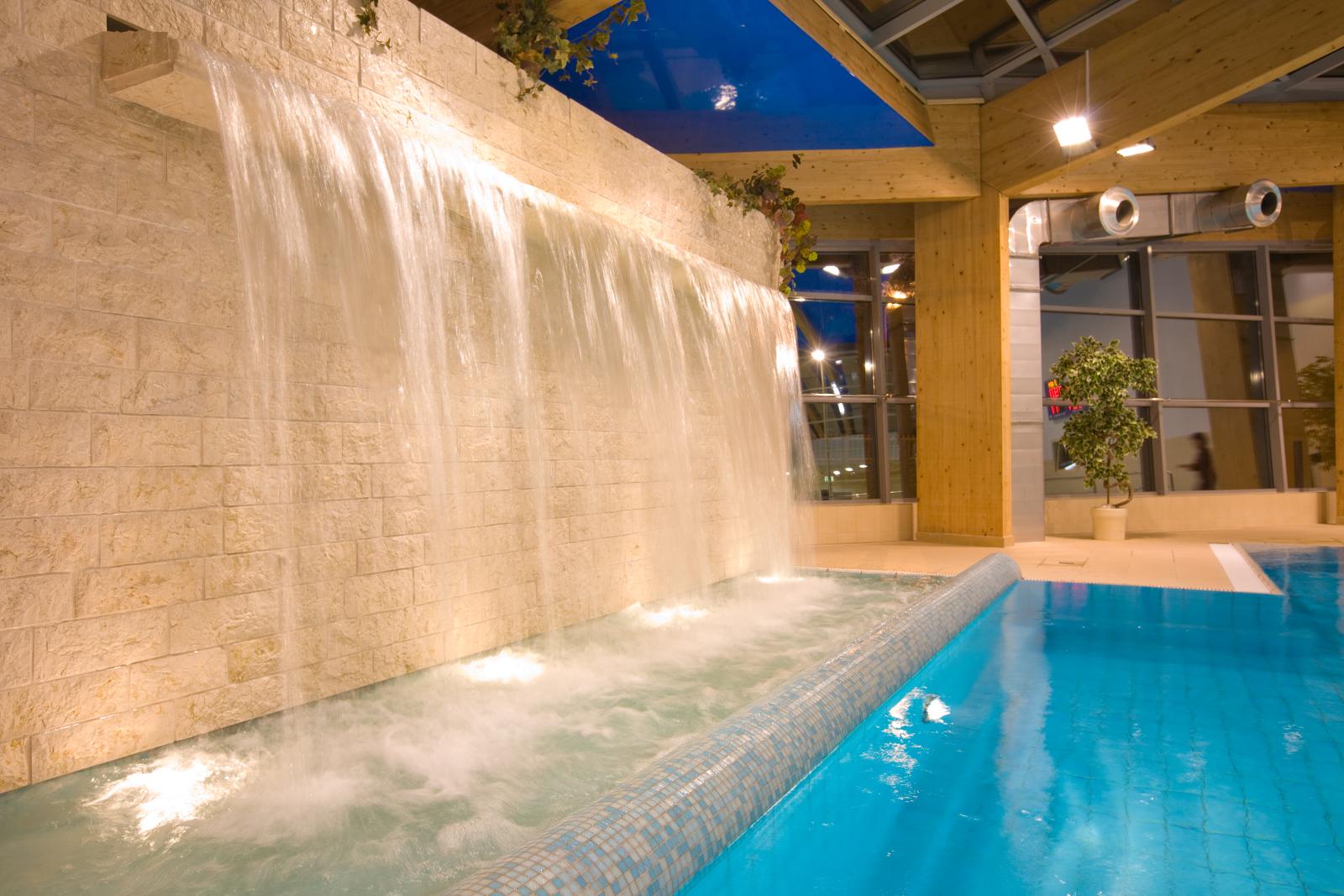 Wasserfall im Alga Baltic Hotel