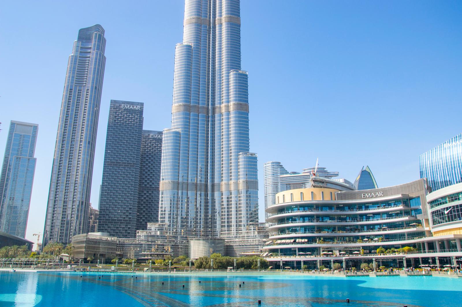 Dubai Mall und Burj Khalifa im Herzen von Downtown Dubai