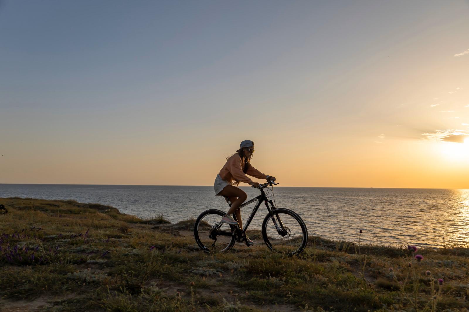 RADFAHREN / KÜSTENLANDSCHAFT