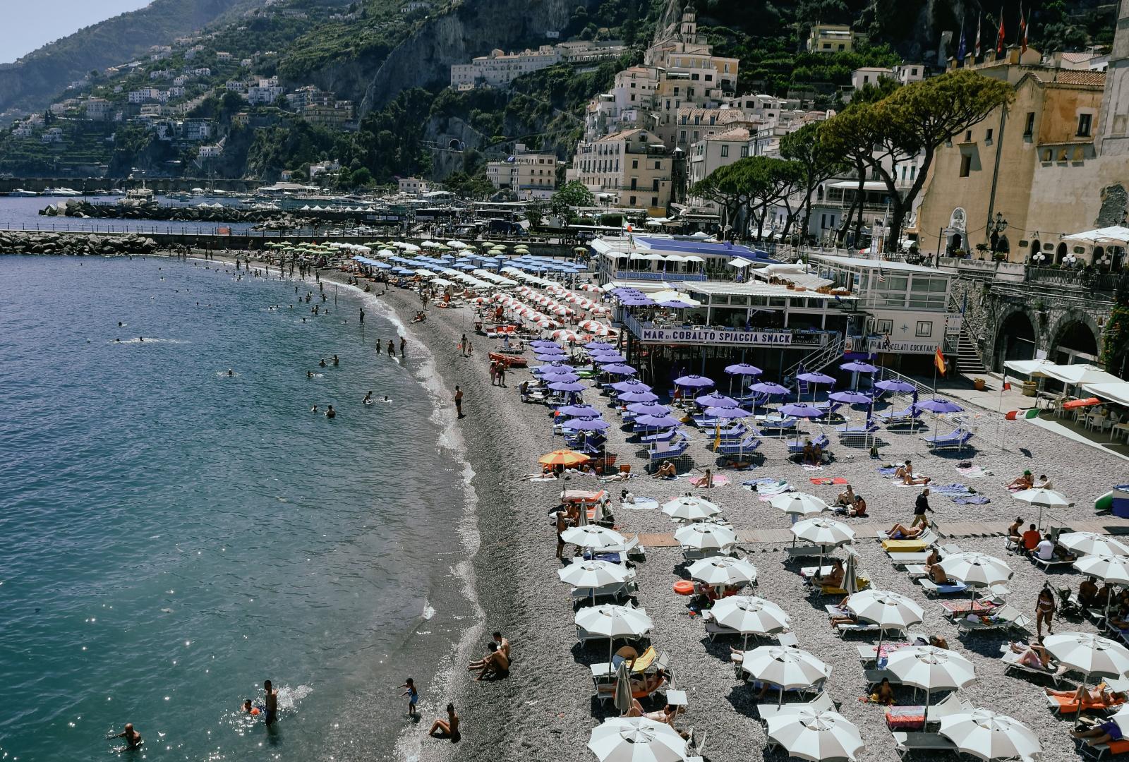 Kleine Badebucht an der Amalfi-Küste