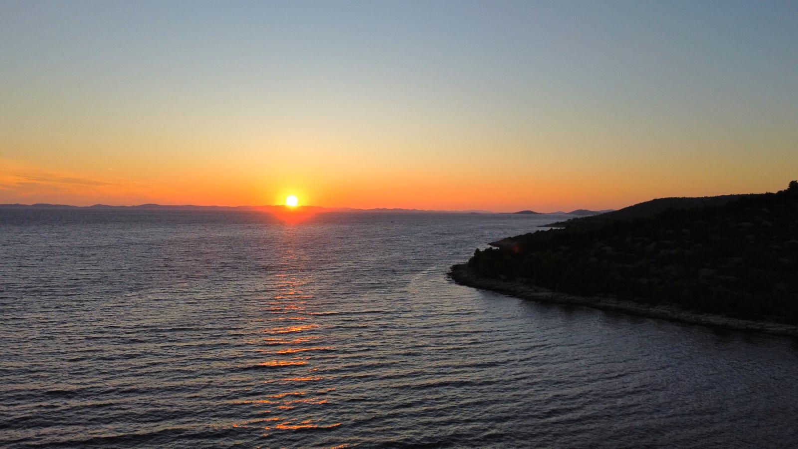 Sonnenuntergang über der istrischen Adriaküste