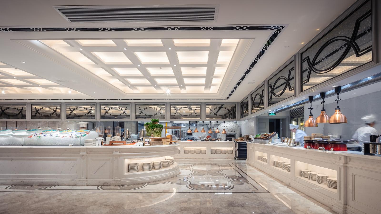 Hotelrestaurant und Buffet in einem portugiesischen Ferienhotel
