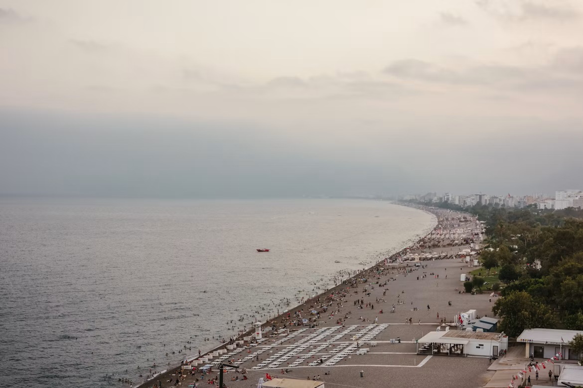 konyaalti-beach-antalya.jpg