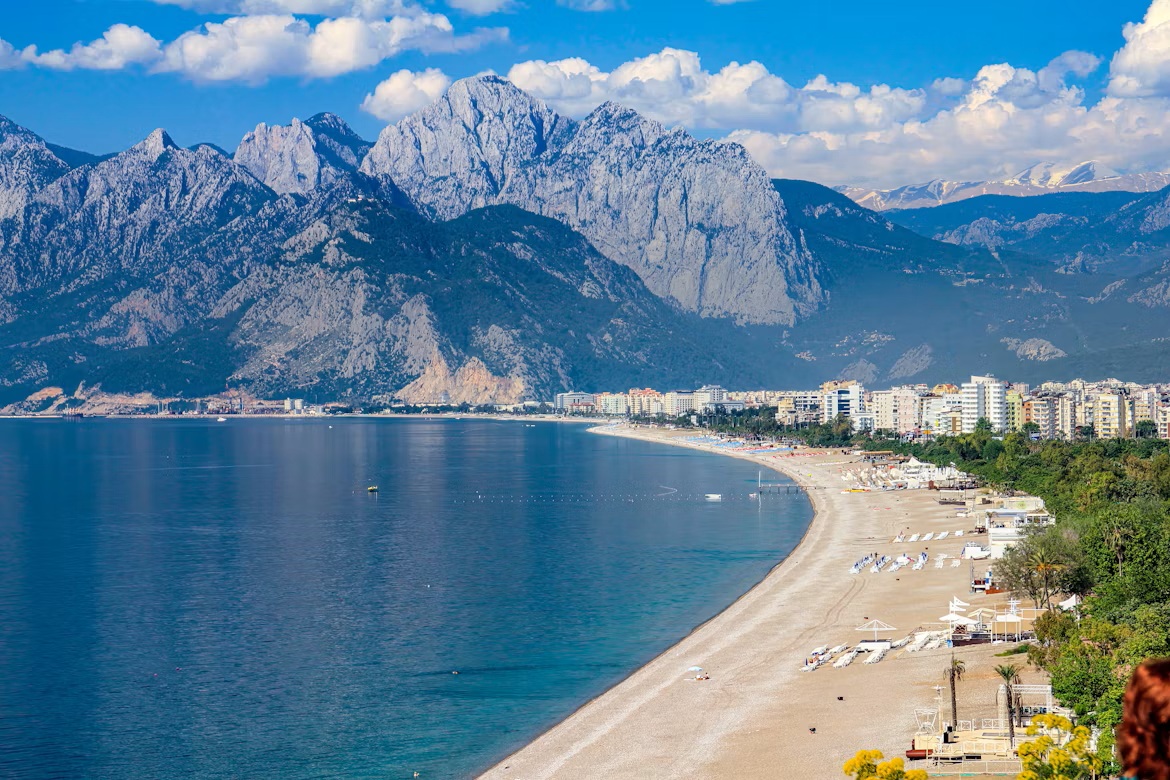 Antalya – beliebtes Reiseziel an der Türkischen Riviera