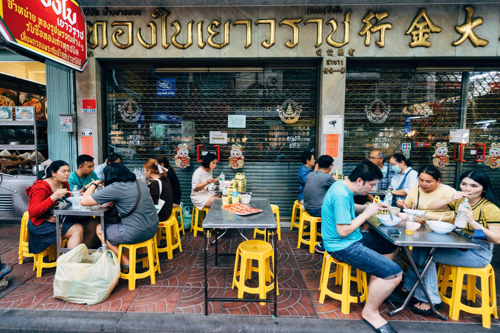 Phuket Urlaub – thailändisches Streetfood und regionale Spezialitäten.
