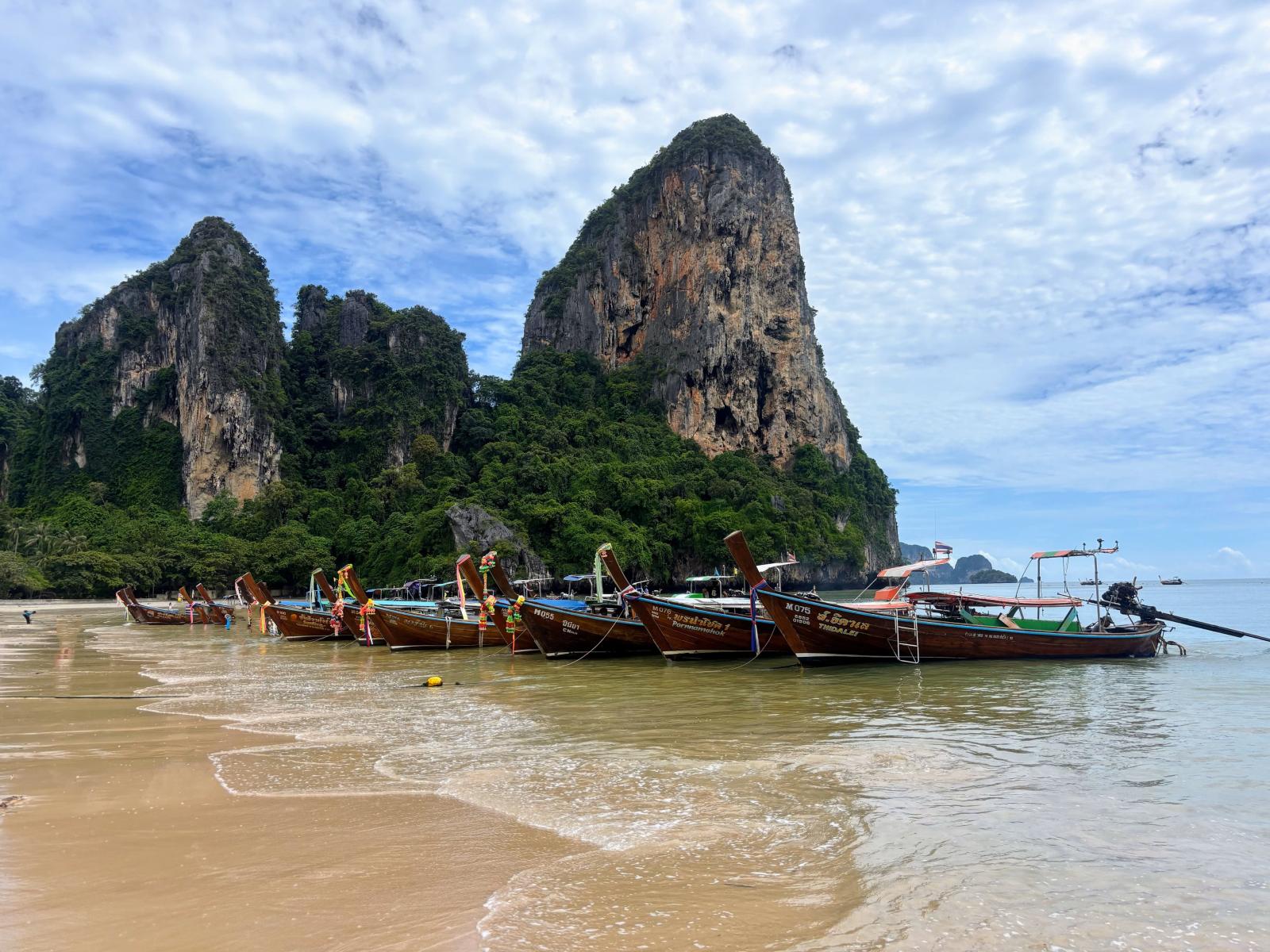 Thailand Strände – entspannter Badeurlaub an einer tropischen Küste.
