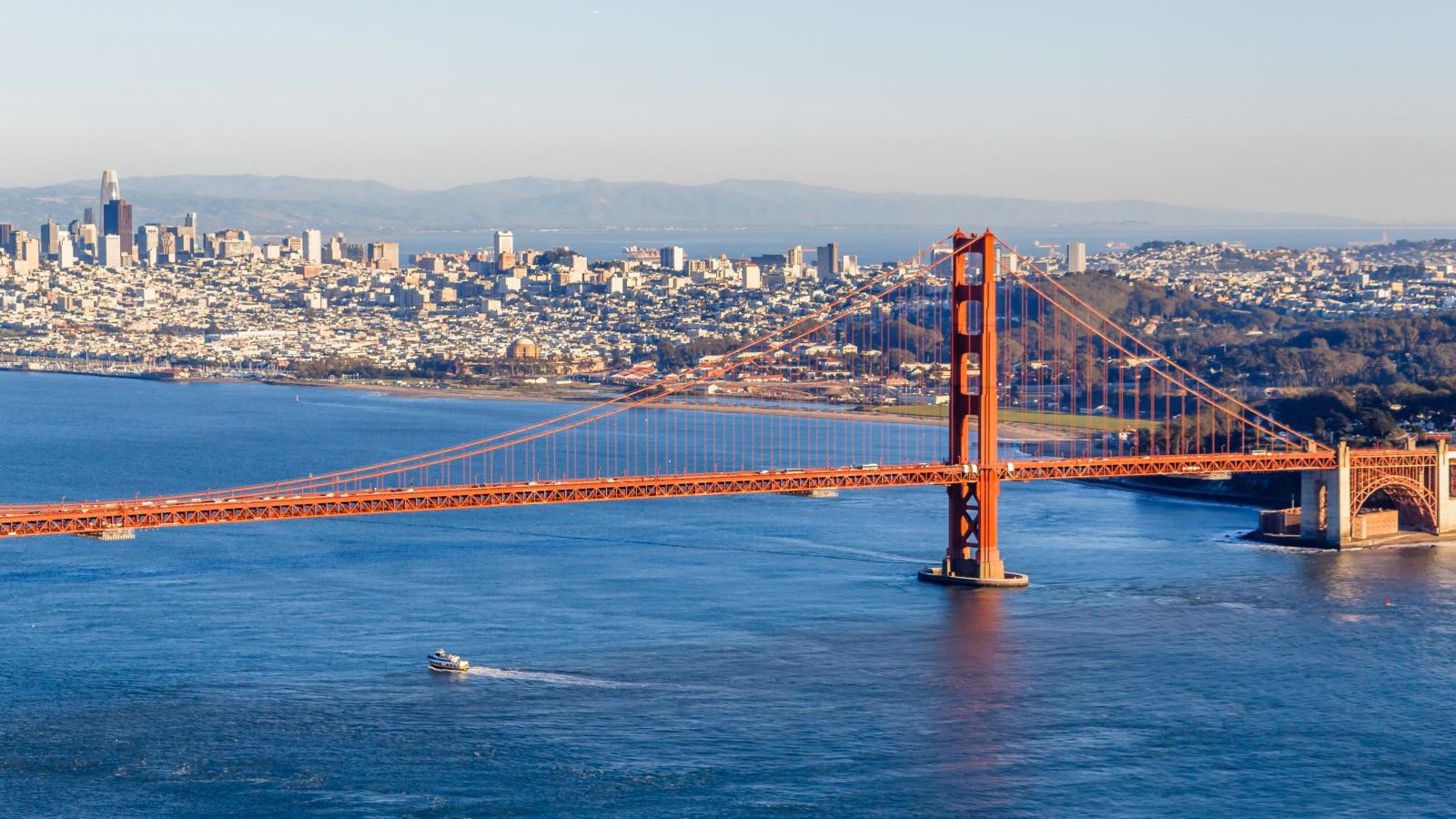 San Francisco mit Golden Gate Bridge und Bucht