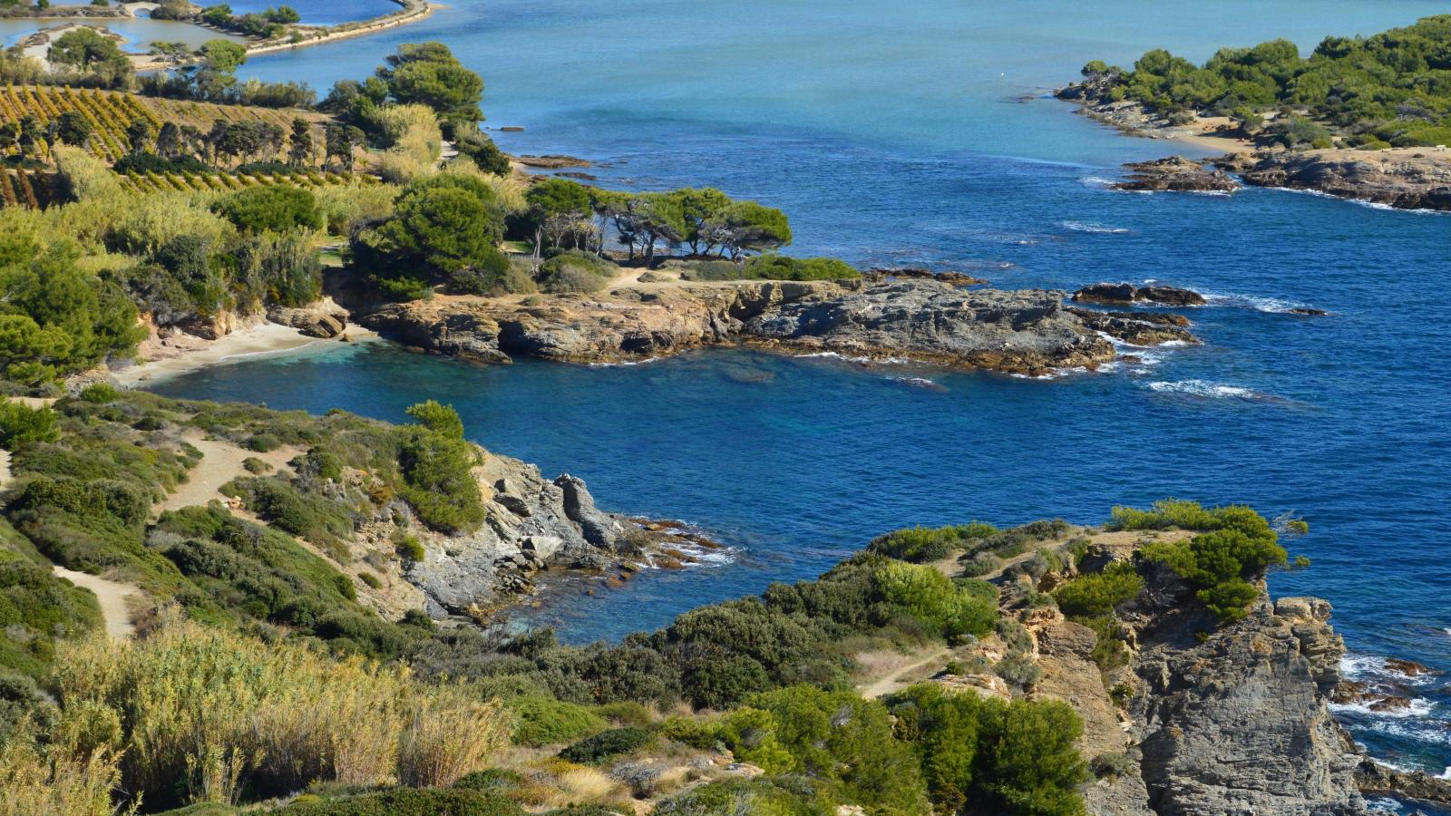  Akamas-Halbinsel mit felsiger Küste und mediterraner Vegetation