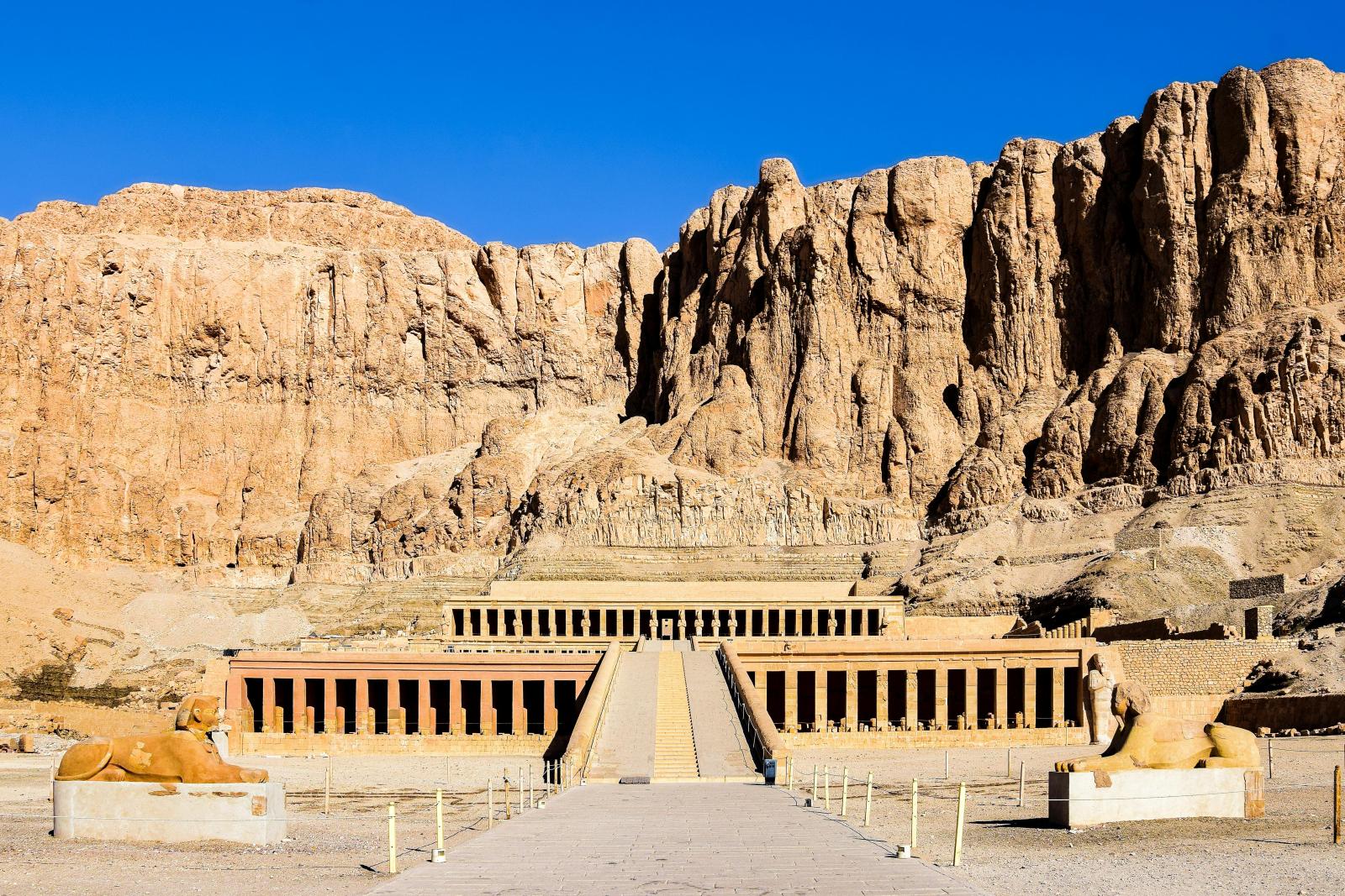 Karnak-Tempel mit Sphingenallee in Luxor in Ägypten