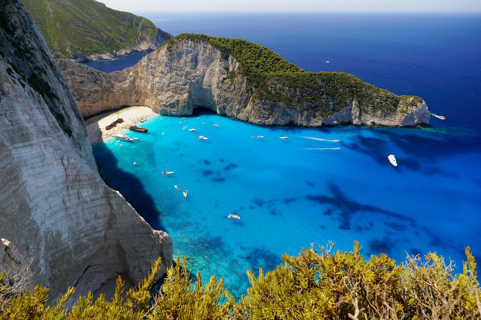 Zakynthos Urlaub mit Navagio Bucht Schiffswrack und türkisblauem Meer