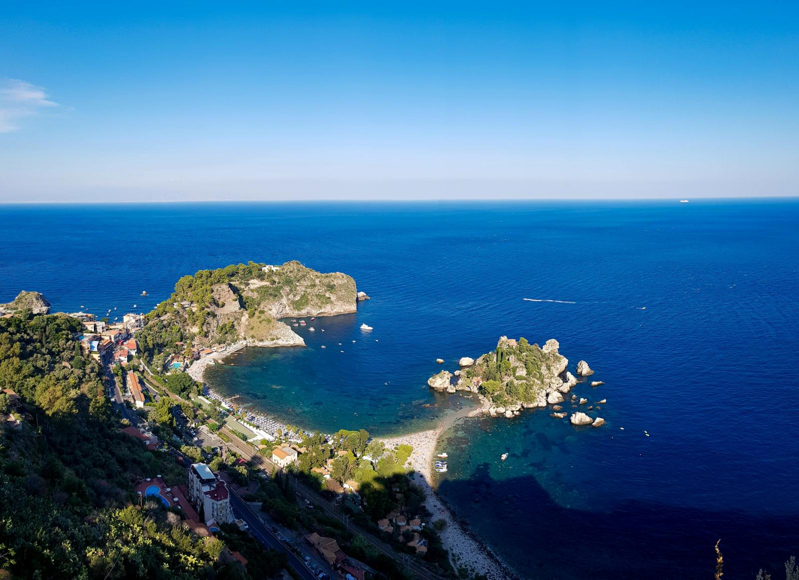 Sizilien Urlaub Taormina Isola Bella Bucht und Meer
