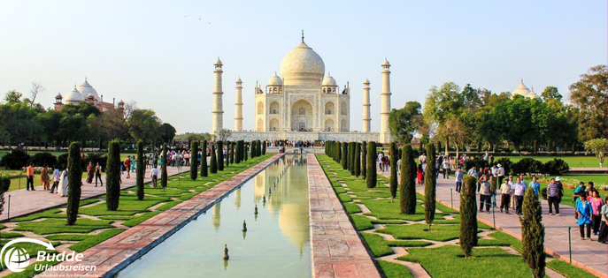Das Taj Mahal im Morgenlicht – emotionaler Höhepunkt der Indien-Rundreise mit Budde Urlaubsreisen.