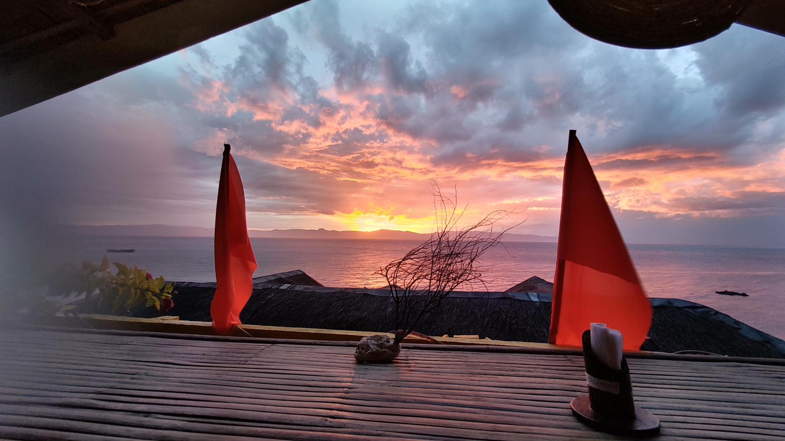 Ein Bild, das Wolke, draußen, Himmel, Schiff enthält.KI-generierte Inhalte können fehlerhaft sein.